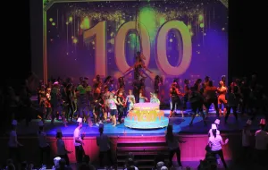 x-TVS_100_Jahre__2046_2025