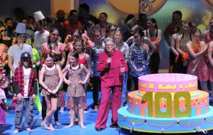 x-TVS_100_Jahre__2100_2025